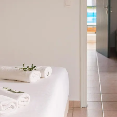 Karmar Aparthotel 3*