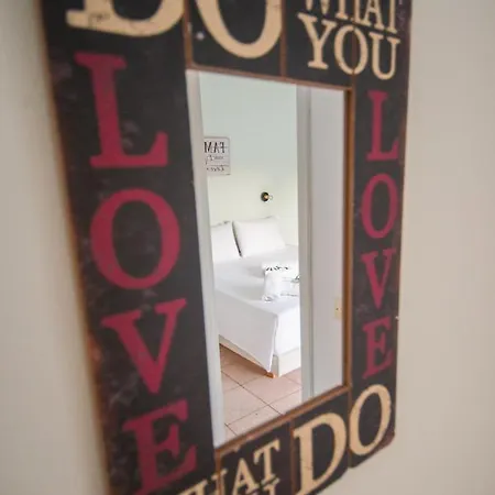 Karmar Aparthotel 3*