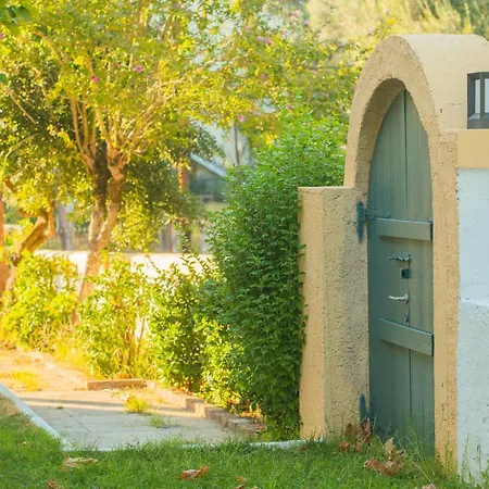 Karmar アパートホテル