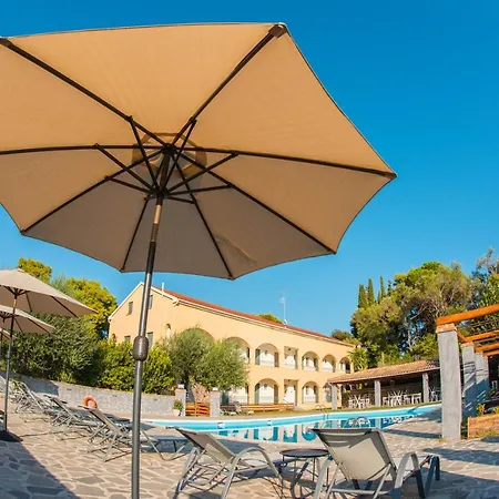 アパートホテル Karmar 3*