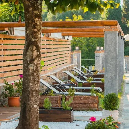 Hotel apartamentowy Karmar *