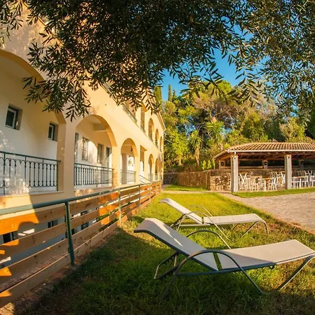Hotel apartamentowy Karmar Kato Korakiana